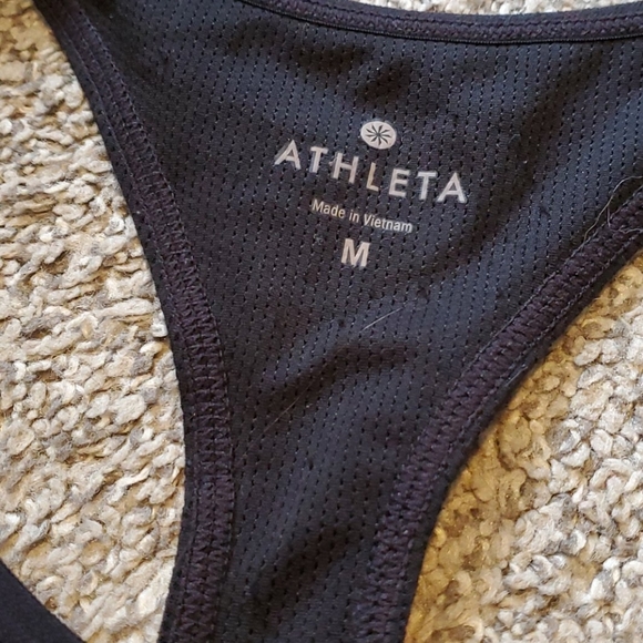 Trio Athleta Set. Leggings, capris, sports Bra - Picture 5 of 16